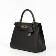 Authentic second hand Hermès Black Kelly 28 PHW on www.labellov.com