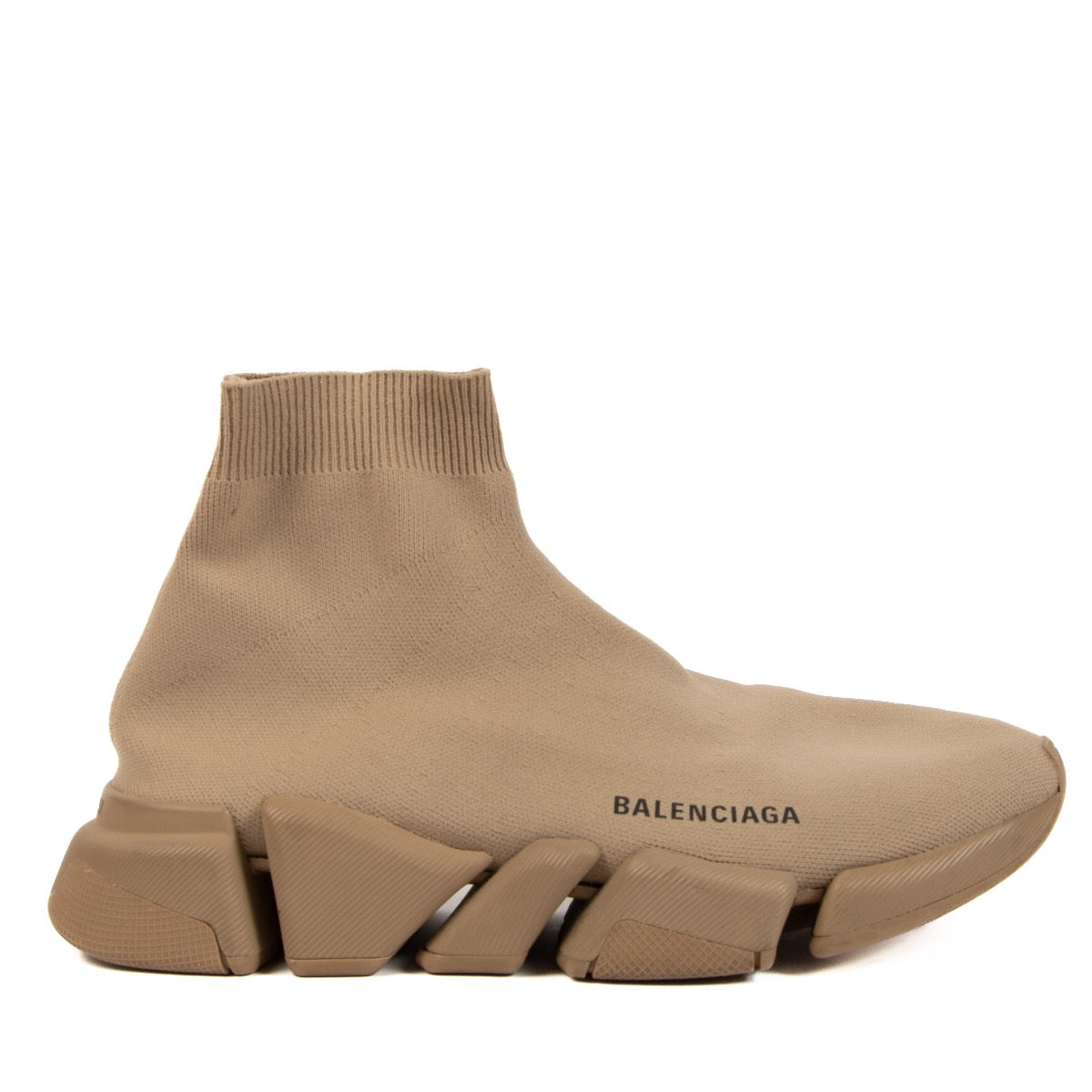 Shop 100% authentic second-hand Balenciaga Beige Speed 2.0 Sneakers - Size 39 on Labellov.com