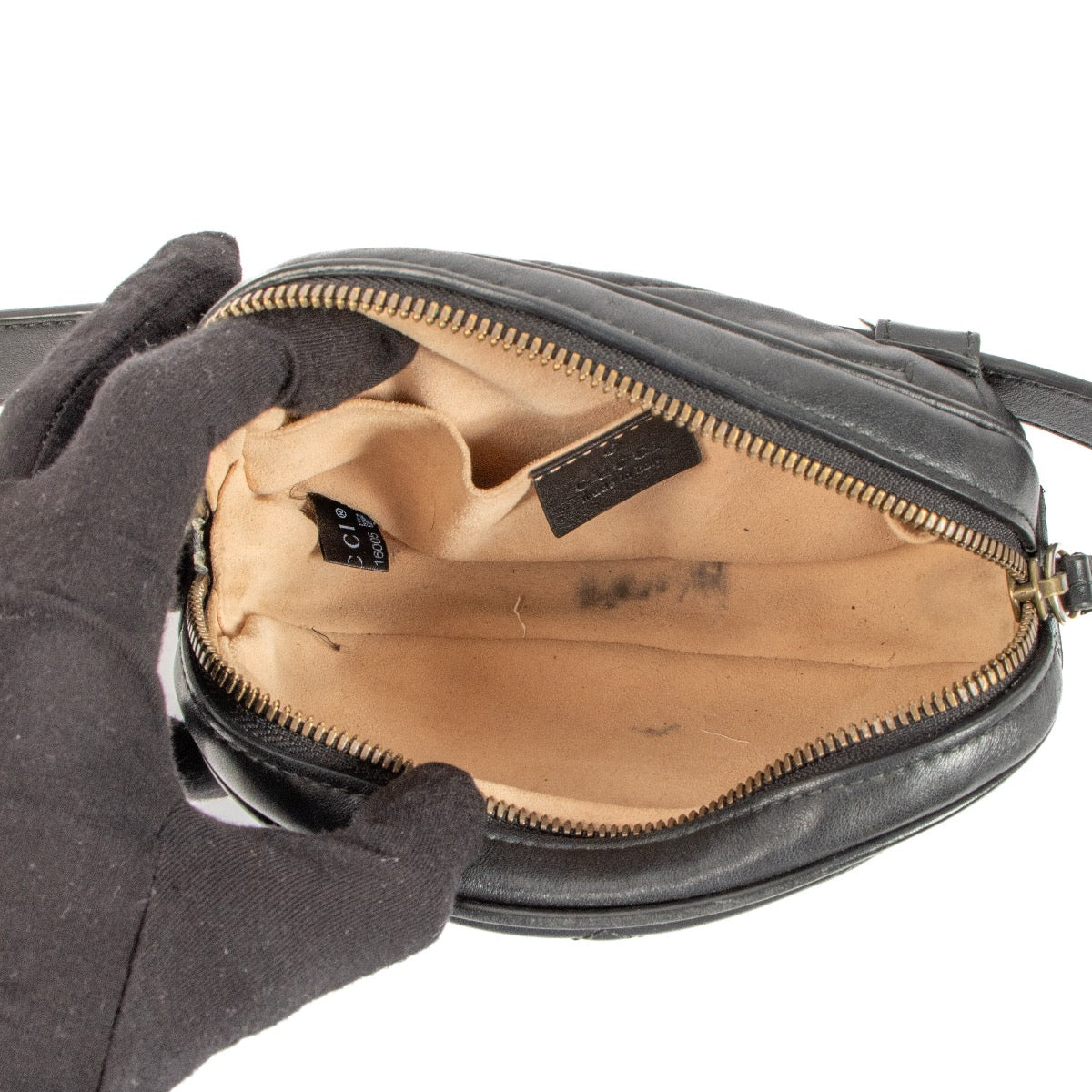 Shop 100% authentic second-hand Gucci Black GG Marmont Belt Bag on Labellov.com