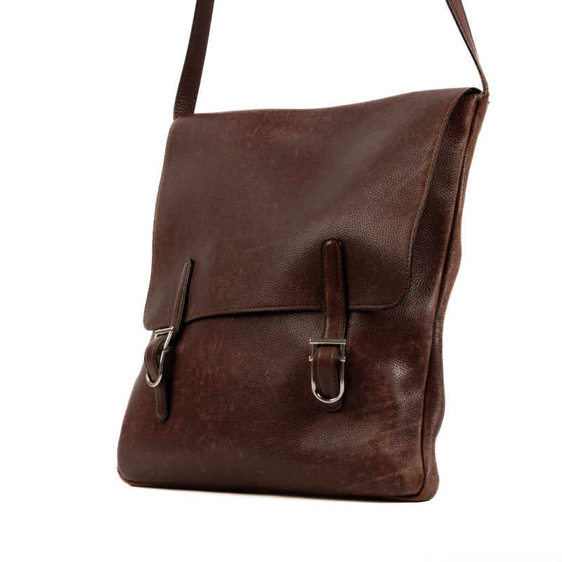 shop 100% authentic second hand Delvaux Burgundy Kot Kot Messenger Bag on Labellov.com
