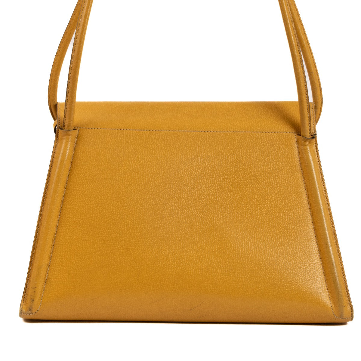Shop 100% authentic second-hand Delvaux Houblon Jumping Arpege Shoulder Bag on Labellov.com