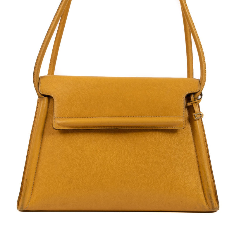 Shop 100% authentic second-hand Delvaux Houblon Jumping Arpege Shoulder Bag on Labellov.com
