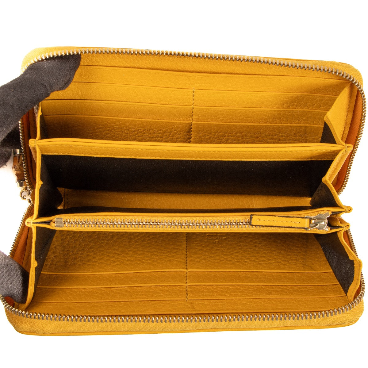 shop 100% authentic second hand Gucci Yellow Monogram Set on Labellov.com