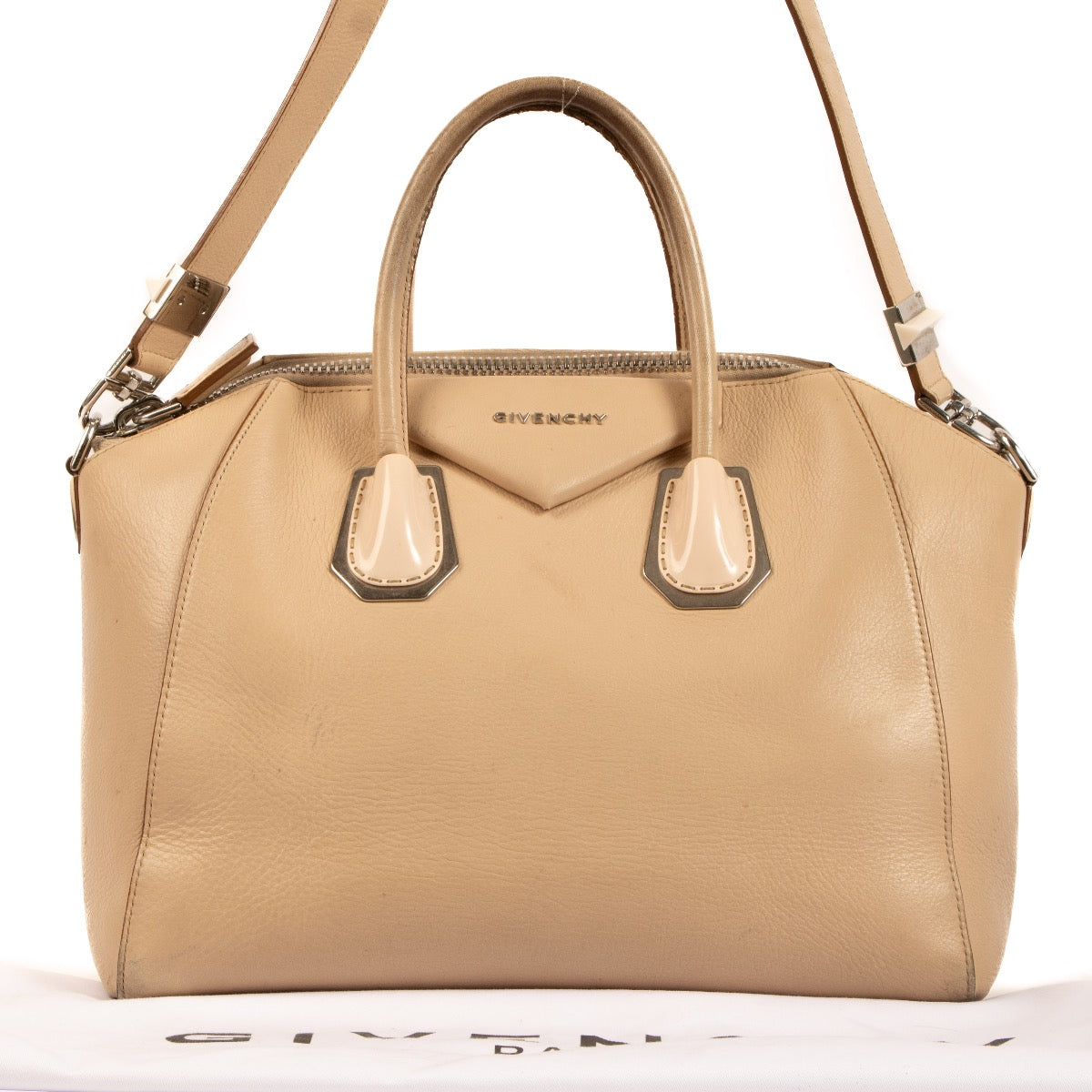 Shop 100% authentic second-hand Givenchy Beige Antigona Top Handle on Labellov.com