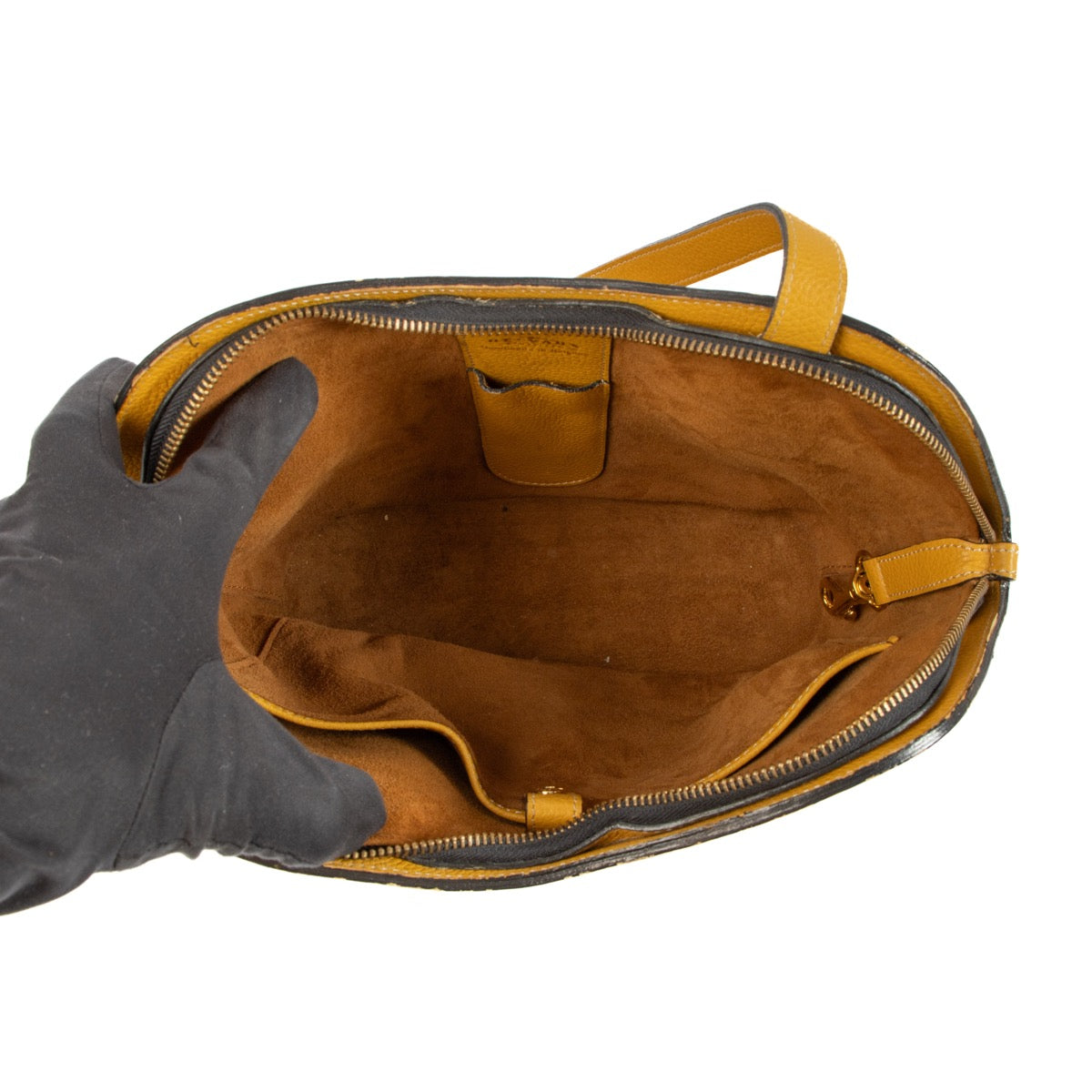 Shop 100% authentic second-hand Delvaux Houblon Trotteur Furtif Shoulder Bag on Labellov.com