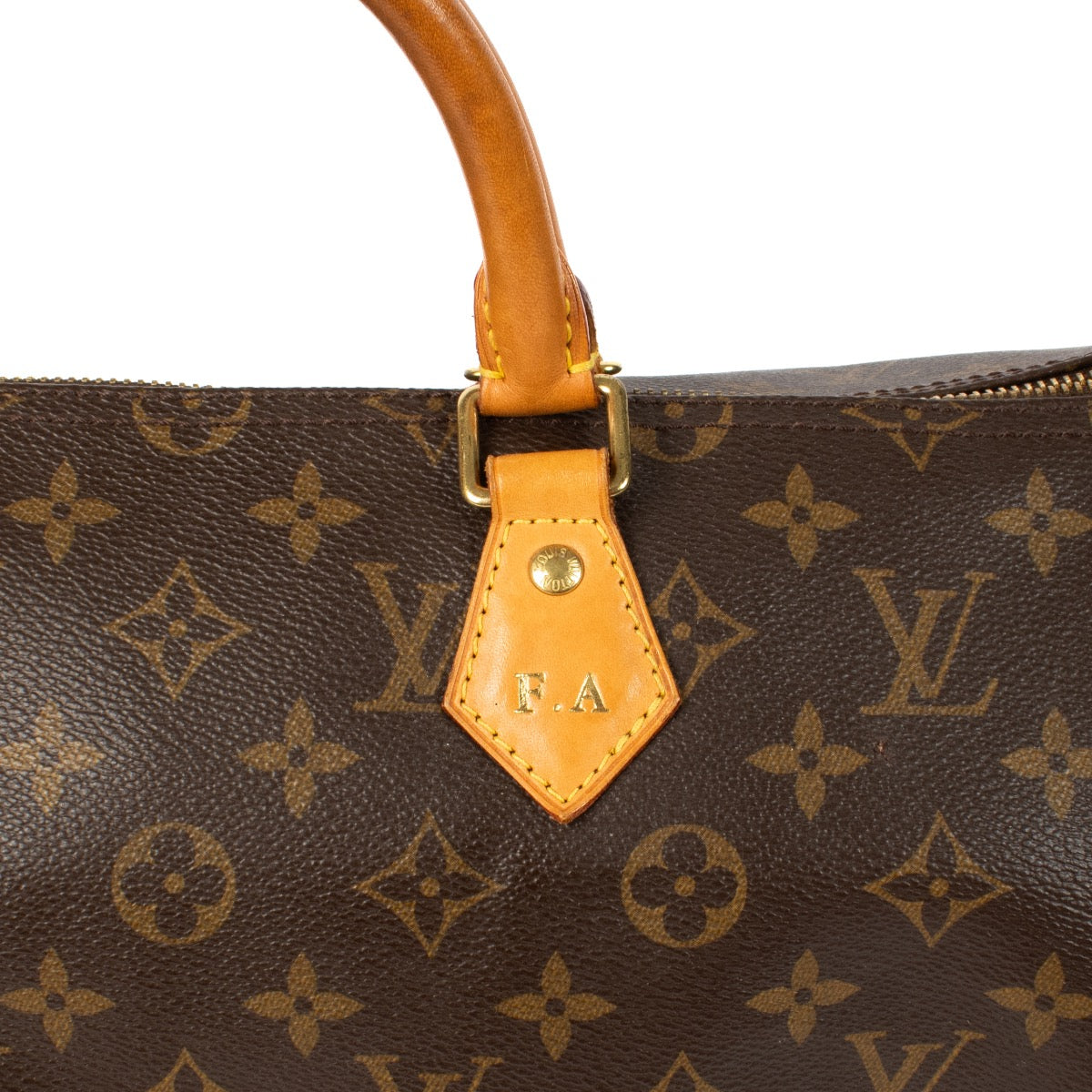 Shop Safe online at Labellov in Antwerp, Brussels and Knokke this 100% authentic second hand Louis Vuitton Monogram canvas speedy 35