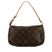 Shop safe online at Labellov in this 100% authentic second hand Louis Vuitton Monogram Canvas Pochette Accessoires