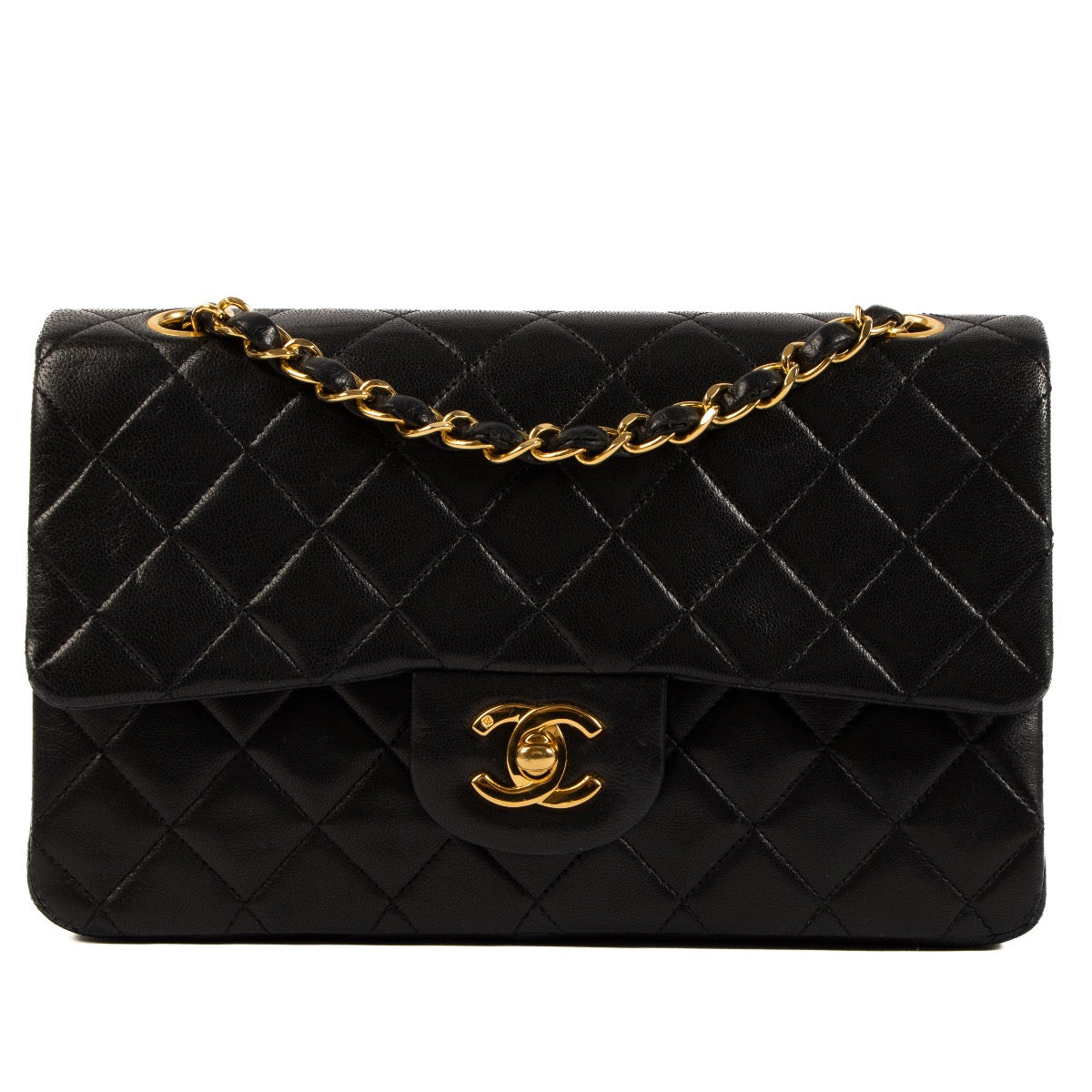 Shop safe online at Labellov in Antwerp, Brussels and Knokke this 100% authentic second hand Chanel Black Lambskin Small Classic Flap Bag