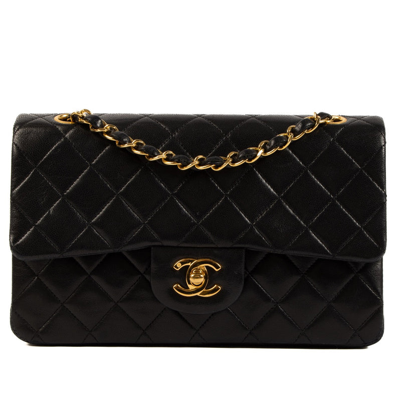 Shop safe online at Labellov in Antwerp, Brussels and Knokke this 100% authentic second hand Chanel Black Lambskin Small Classic Flap Bag