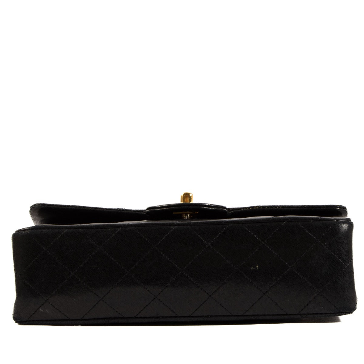 Shop safe online at Labellov in Antwerp, Brussels and Knokke this 100% authentic second hand Chanel Black Lambskin Small Classic Flap Bag