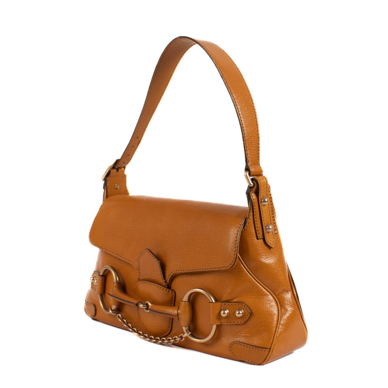 Shop safe online at Labellov in Antwerp, Brussels and Knokke this 100% authentic second hand Gucci Orange Leather Horsebit Shoulder bag