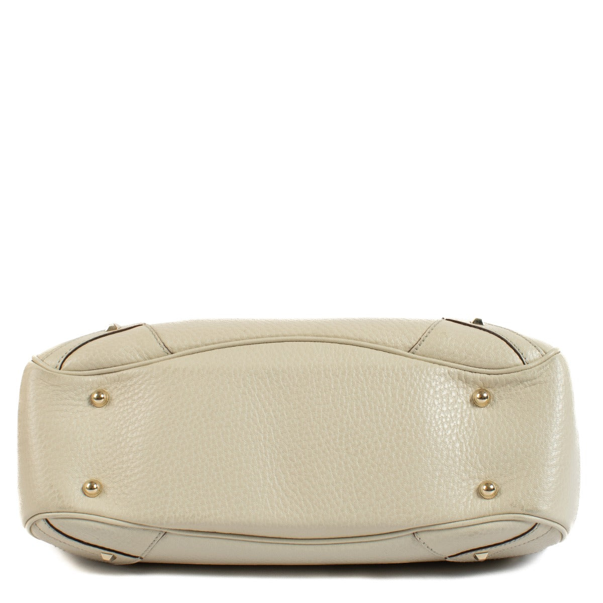 Shop safe online at Labellov in Antwerp, Brussels and Knokke this 100% authentic second hand Gucci White Bamboo Top Handle Bag