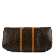 Shop safe online at Labellov in Antwerp, Brussels and Knokke this 100% authentic second hand Louis Vuitton Monogram Keepall 55 Travel Bag