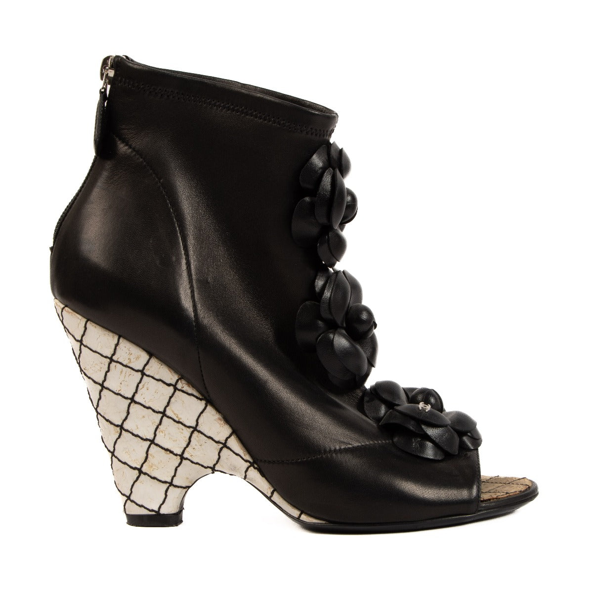 Bottes Chanel noires à bout ouvert et camélia - Taille 39