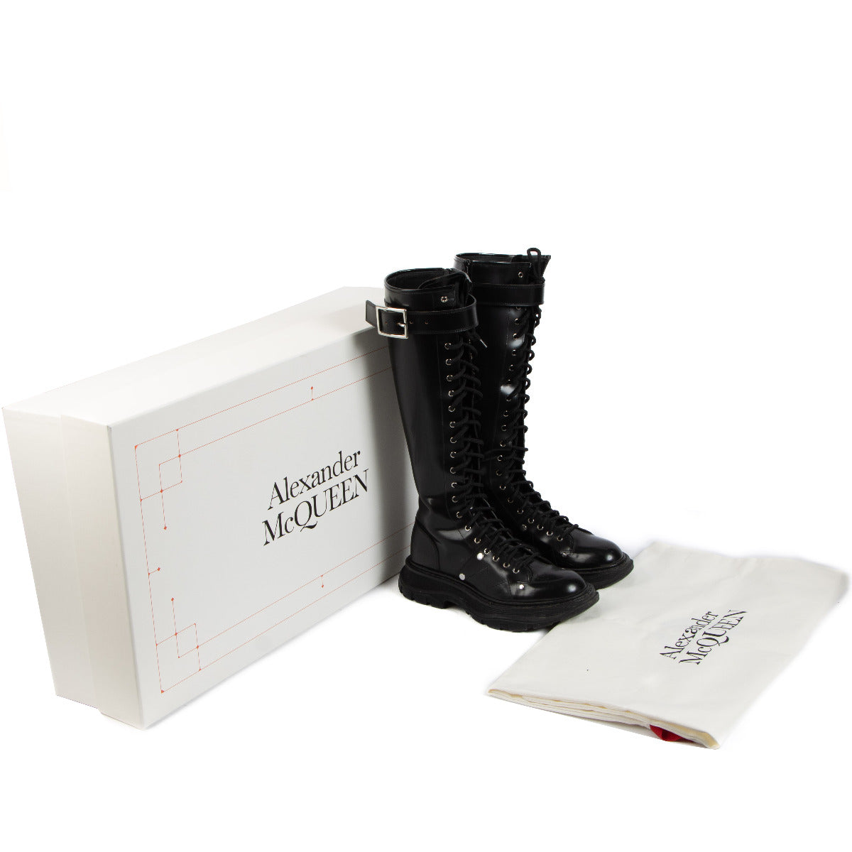 Bent u op zoek naar een authentieke designer Alexander McQueen Black Lace-up High Boots
