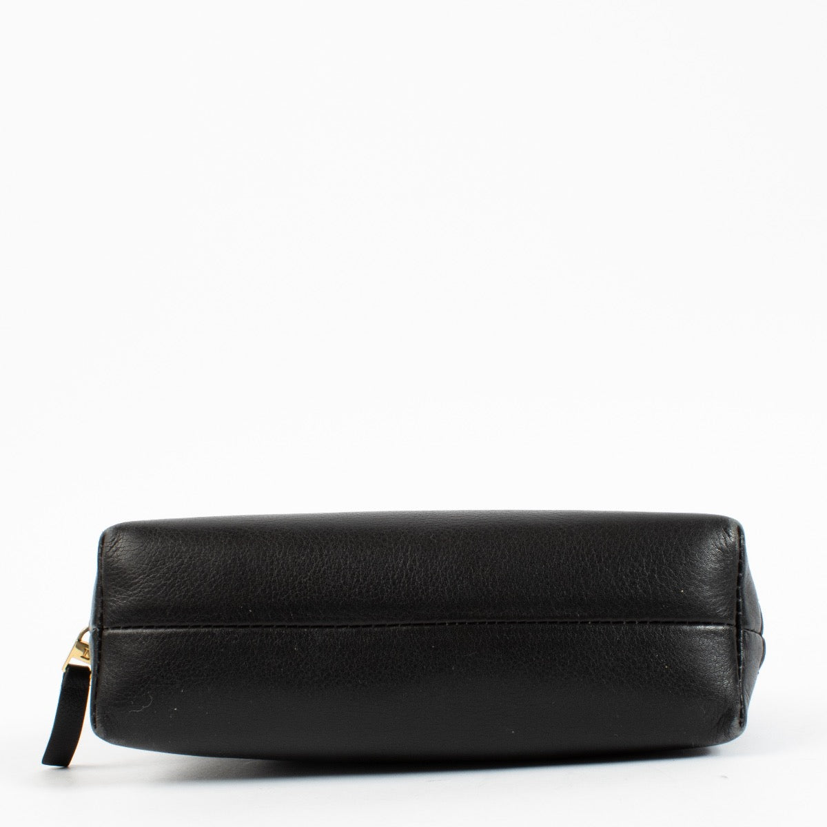 Shop safe online at Labellov this 100% authentic second hand Delvaux Black Leather Pouch