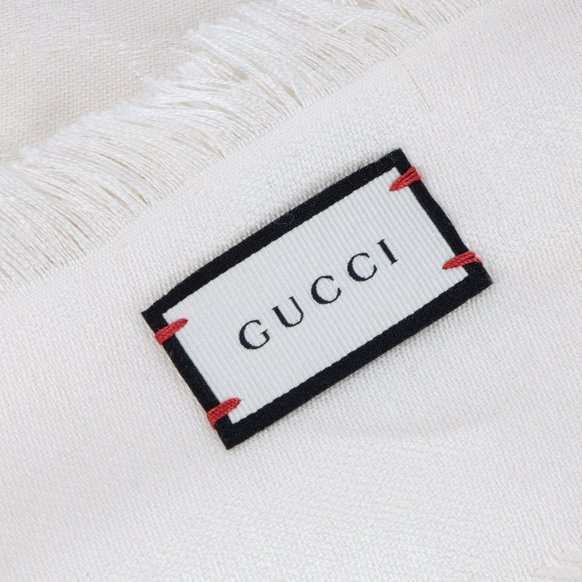 shop 100% authentic second hand Gucci Off White Scarf on Labellov.com