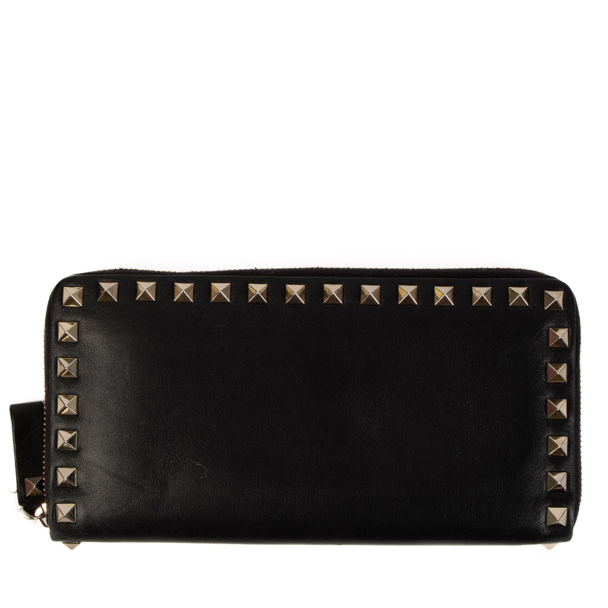 shop 100% authentic second hand Valentino Garavani Black Rockstud Wallet on Labellov.com