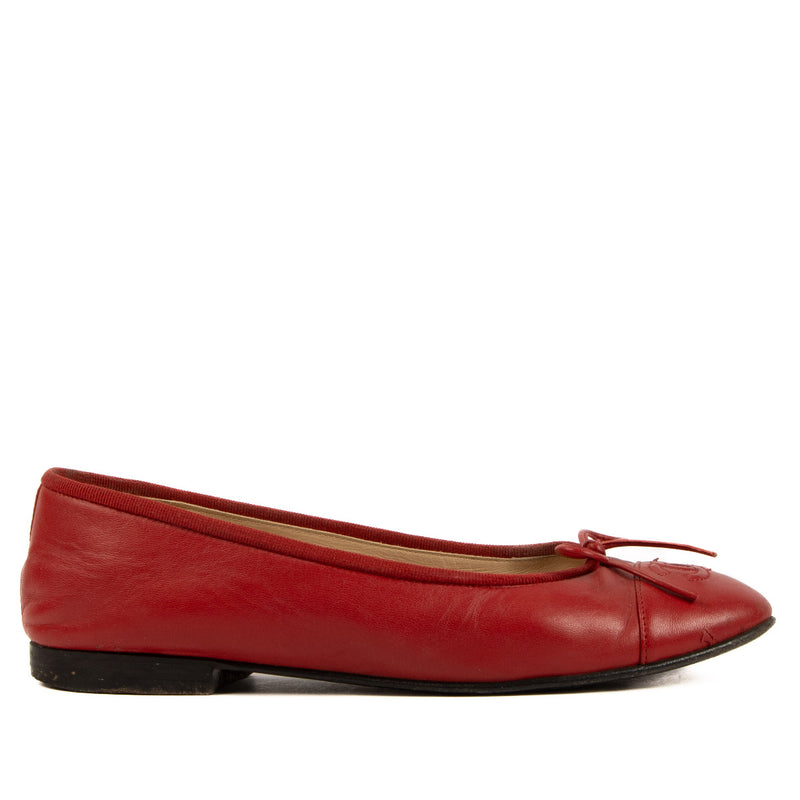 Chanel Red Leather Ballet Flats - size 37