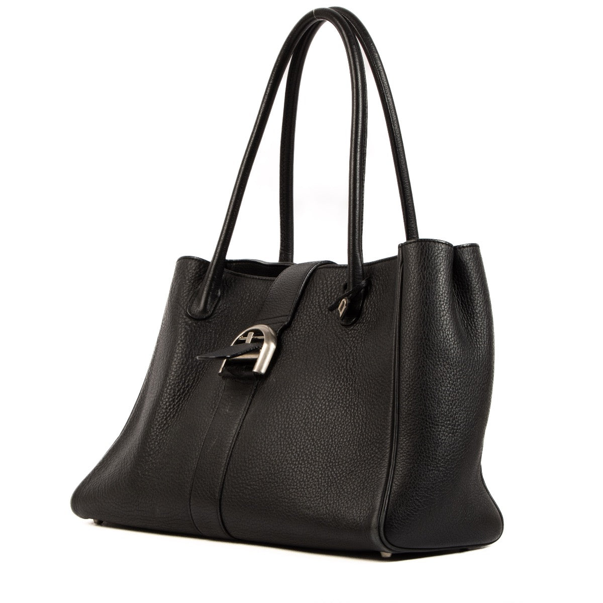 Shop 100% authentic second-hand Delvaux Black Brillant Cabriolet Shoulder Bag on Labellov.com