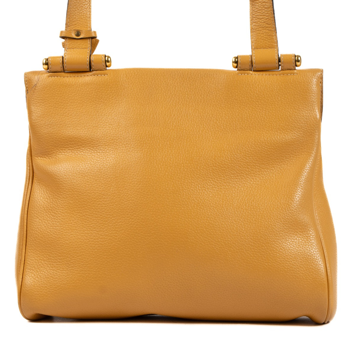Shop safe online authentic second hand Delvaux Yellow Bag at Labellov.com. Veilig online kopen van authentieke Delvaux geel handtas. Achetez en ligne second main ce sac Delvaux jaune chez Labellov.com.