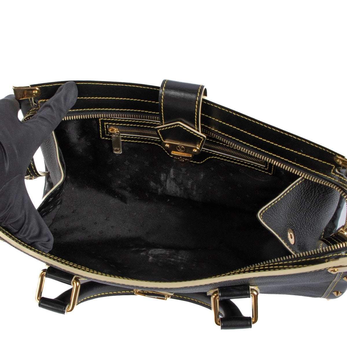 Shop 100% authentic second-hand Louis Vuitton Black Suhali L’Epanoui PM Bag on Labellov.com