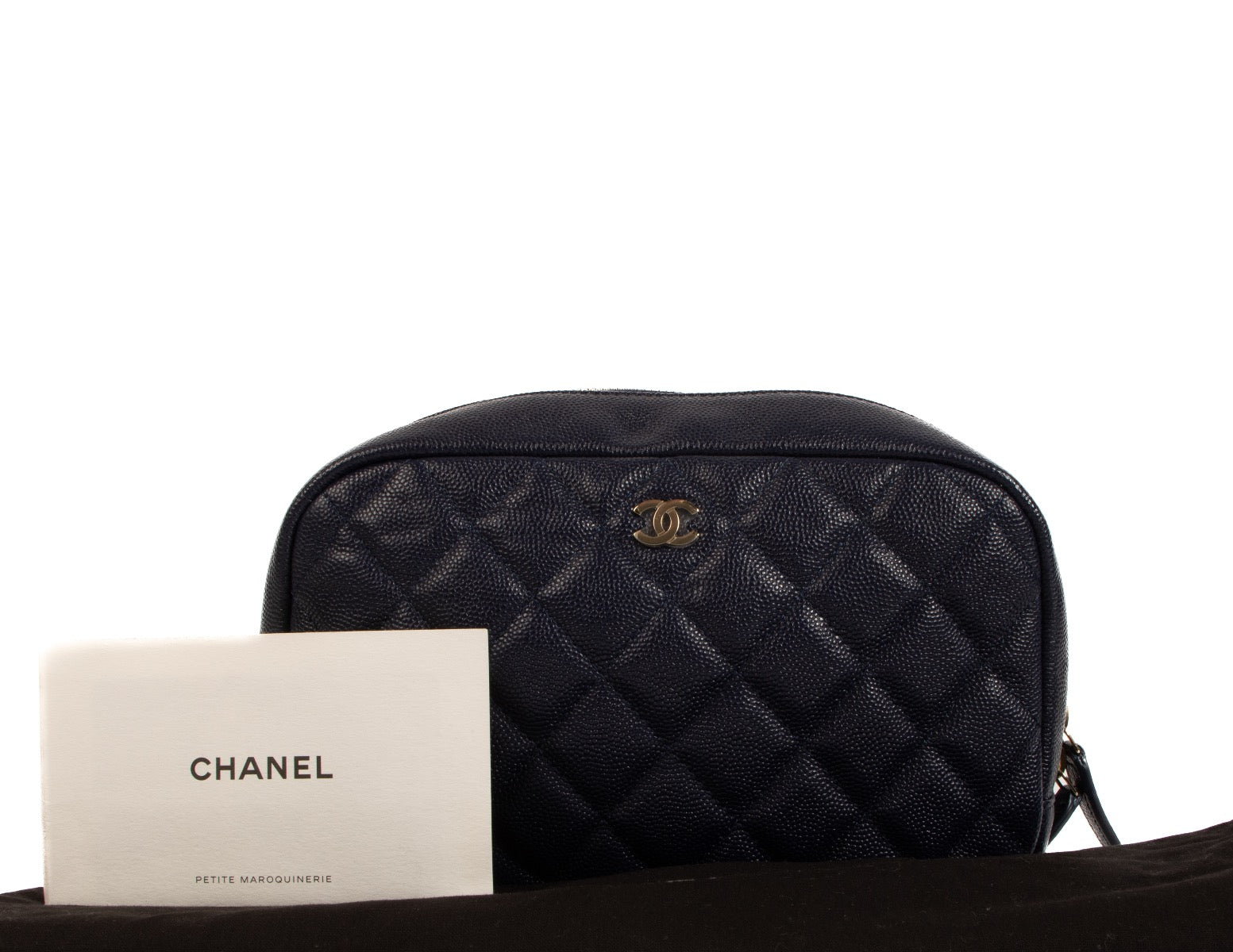 Pochette classique zippée Chanel Blue Caviar