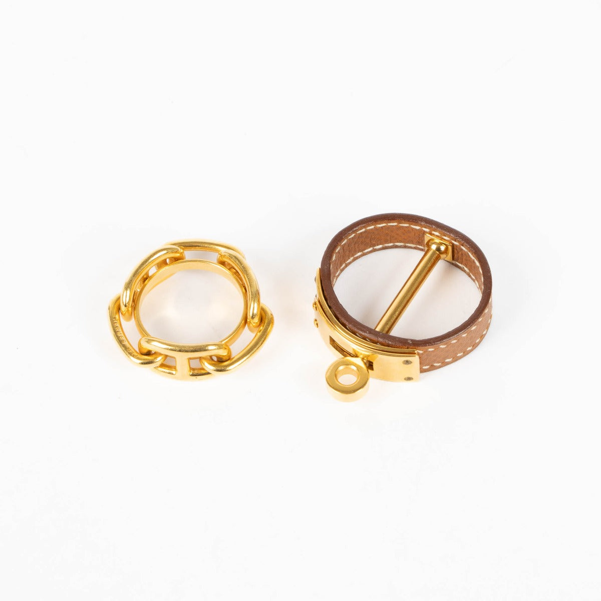 Shop this 100% authentic Hermès Set of 2 Scarf Rings at Labellov.com