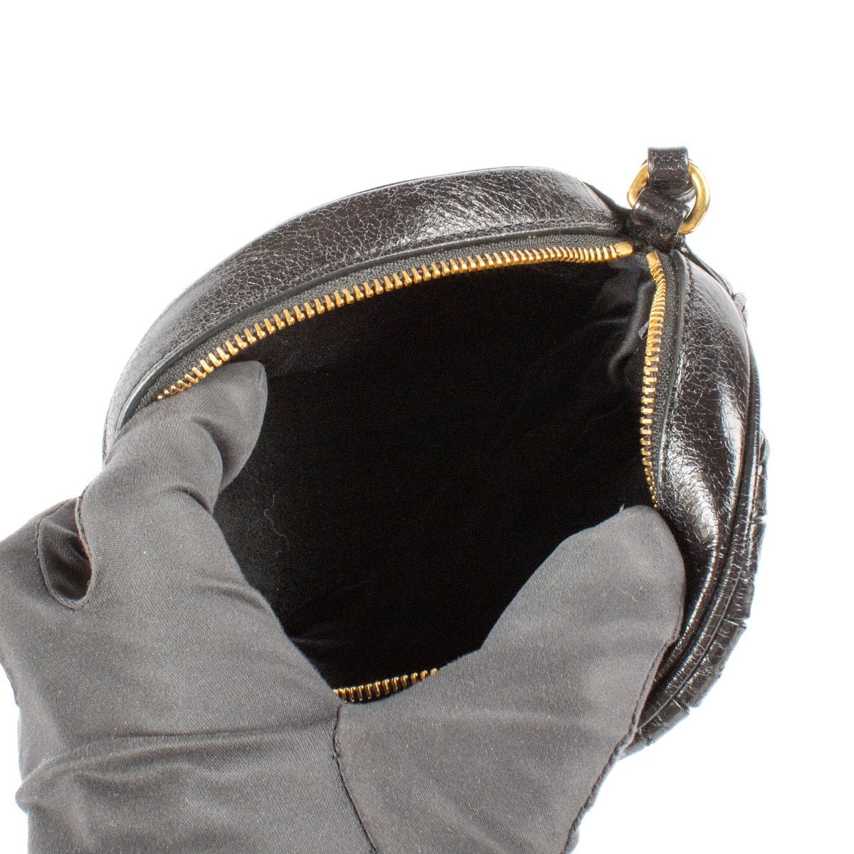 shop 100% authentic second hand Miu Miu Black Matelasse Round Bag on Labellov.com