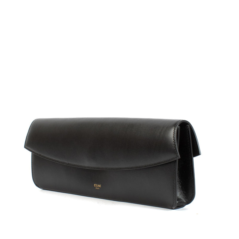 Shop safe online at Labellov in Antwerp, Brussels and Knokke this 100% authentic second hand Celine Black Smooth Calfskin Evening Clutch