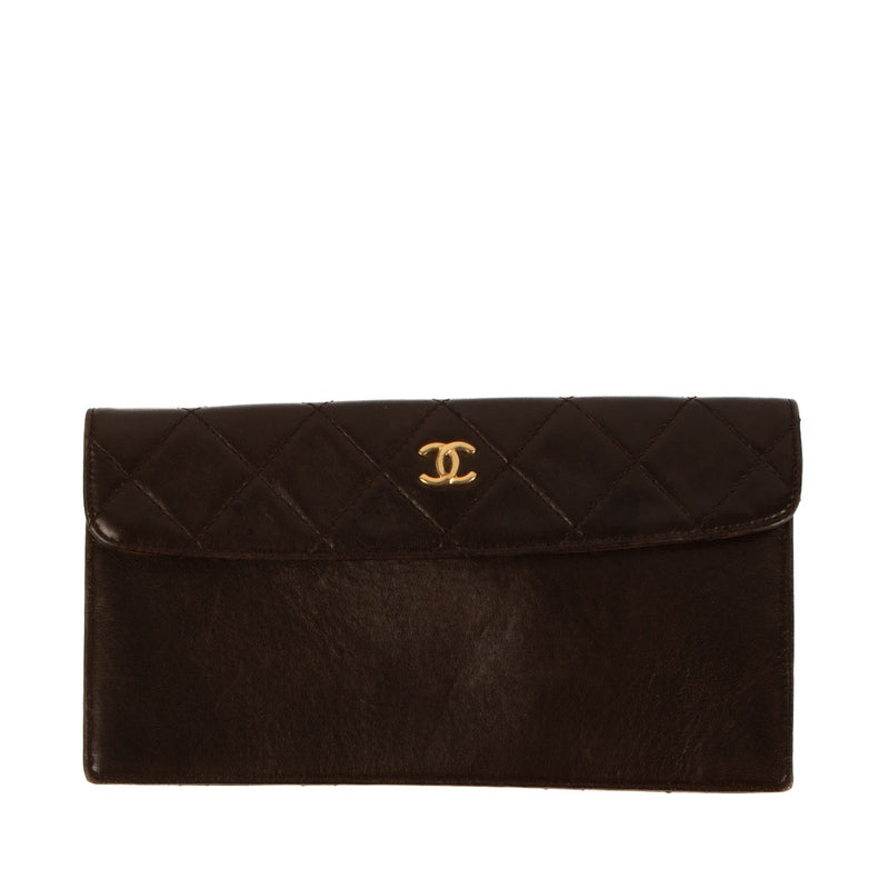 Shop 100% authentic second-hand Chanel Brown Quilted Lambskin Pouch on Labellov.com