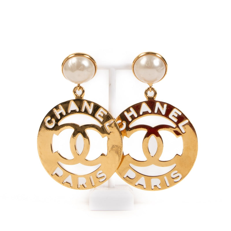 Shop 100% authentic second-hand Chanel Gold CC Earrings on Labellov.com