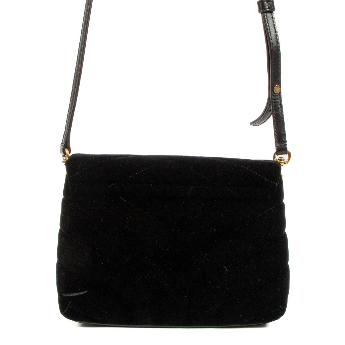 Shop safe online at Labellov in Antwerp, Brussels and Knokke this 100% authentic second hadn't Saint Laurent Black Velvet Loulou Toy Crossbody Bag