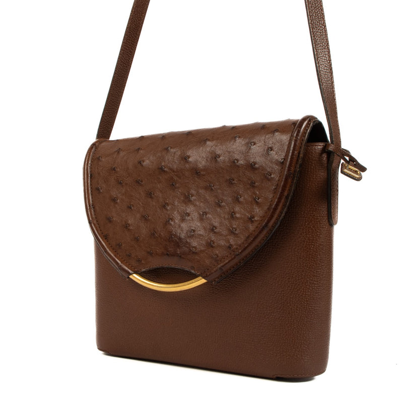Shop safe online at Labellov in Antwerp, Brussels and Knokke this 100% authentic second hand Delvaux Brown Ostrich Eclair Crossbody Bag