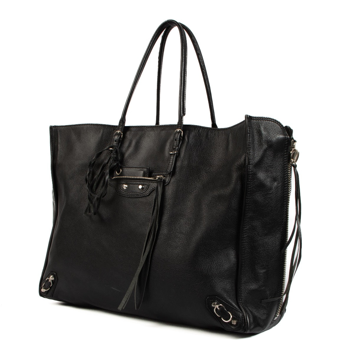 Shop safe online at Labellov in Antwerp, Brussels and Knokke this 100% authentic second hand Balenciaga Black Paper A4 Tote Bag