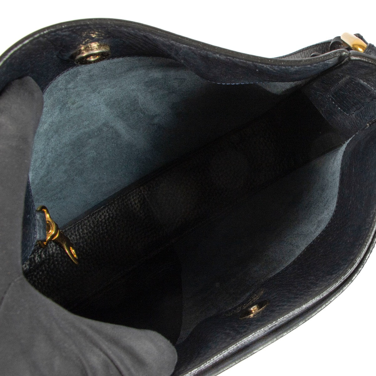 Shop safe online at Labellov in Antwerp, Brussels and Knokke this 100% authentic second hand Delvaux Navy Blue Leather Shoulder Bag