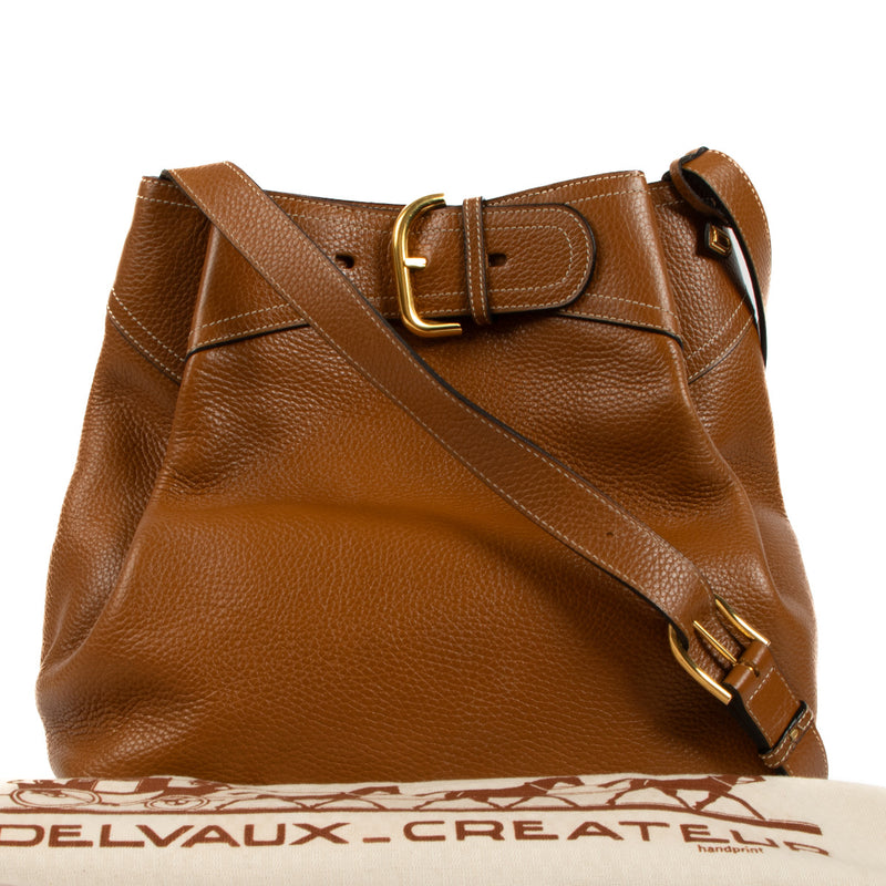 Delvaux Cognac Nomade Shoulder Bag for the best price at Labellov secondhand luxury in Antwerp.