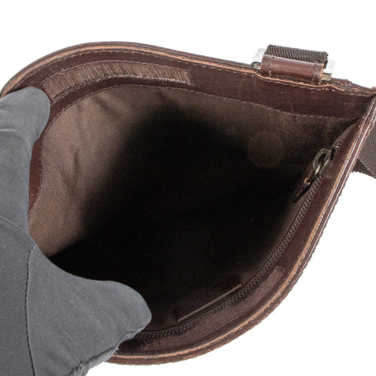 shop 100% authentic second hand Gucci Brown Guccissima Messenger Bag on Labellov.com