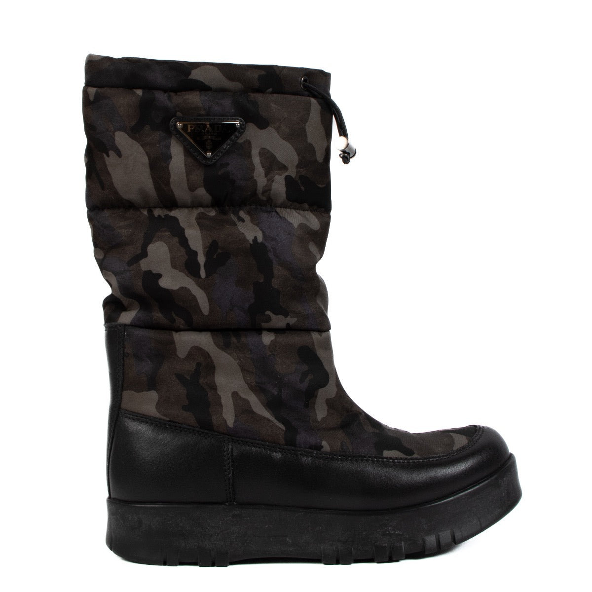 Shop 100% authentic second-hand Prada Camouflage Nylon Snow Boots in size 38 on Labellov.com