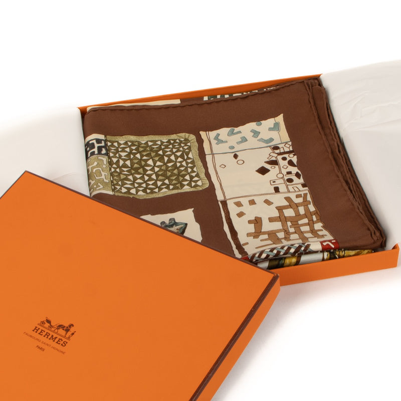 Shop 100% authentic second-hand Hermès Brown Persona Silk Carré 90 Scarf on Labellov.com