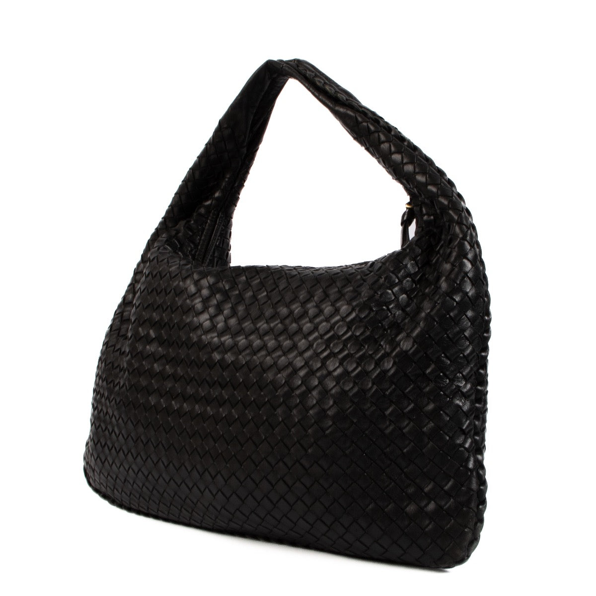 Shop safe online at Labellov in Antwerp, Brussels and Knokke this 100% authentic second hand Bottega Veneta Black Intrecciato Hobo Bag