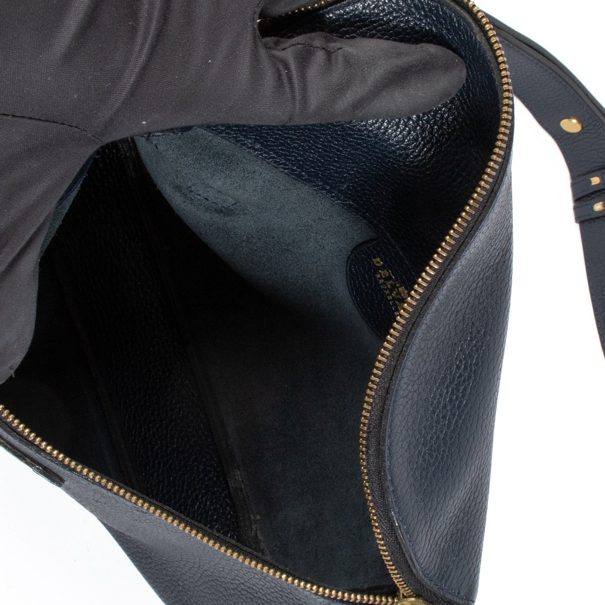 Shop safe online at Labellov in Antwerp, Brussel and Knokke this 100% authentic second hand Delvaux Navy Blue Evasion Belt Bag