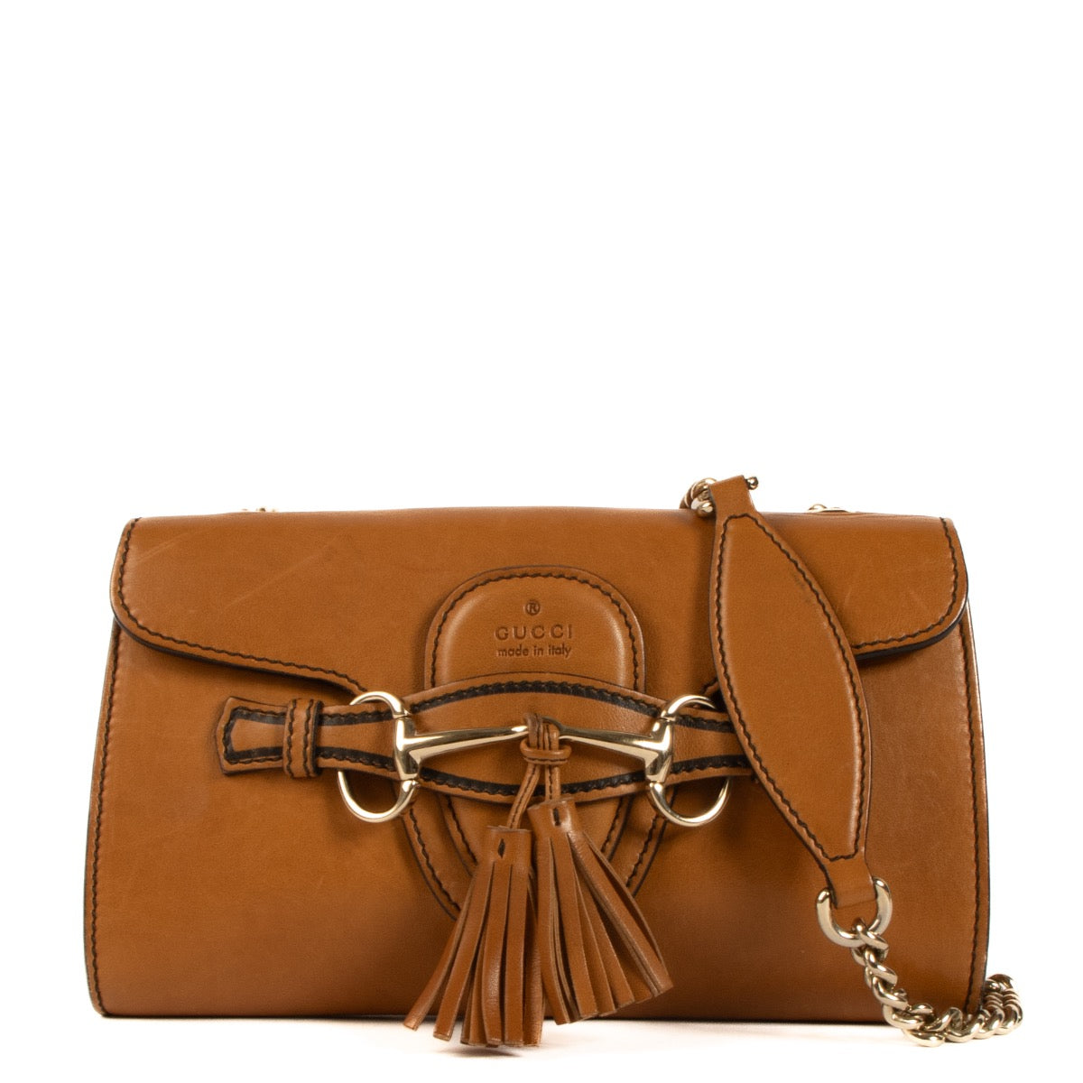 Shop safe online at Labellov in Antwerp, Brussels and Knokke this 100% authentic second hand Gucci Camel Emily Mini Chain Crossbody Bag