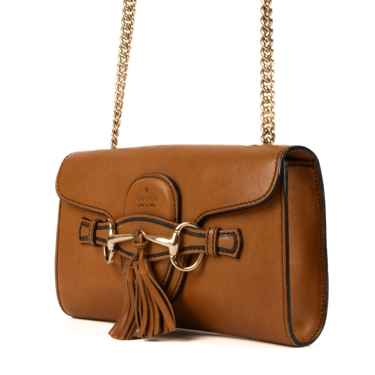 Shop safe online at Labellov in Antwerp, Brussels and Knokke this 100% authentic second hand Gucci Camel Emily Mini Chain Crossbody Bag