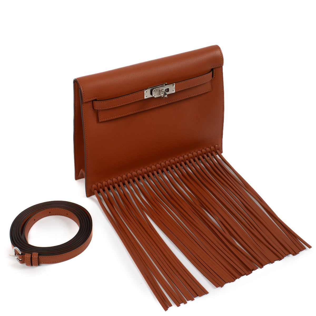 Shop brand new Hermès Kelly Danse Anate Cuivre Swift PHW on www.labellov.com