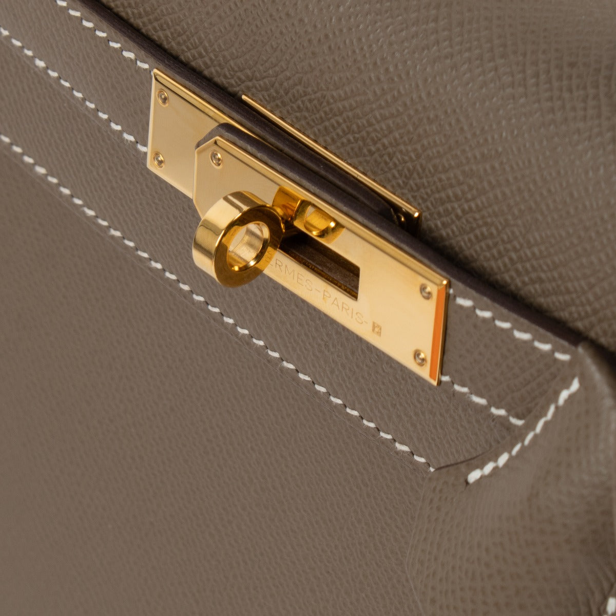 Hermès Kelly 28 Étoupe Epsom GHW