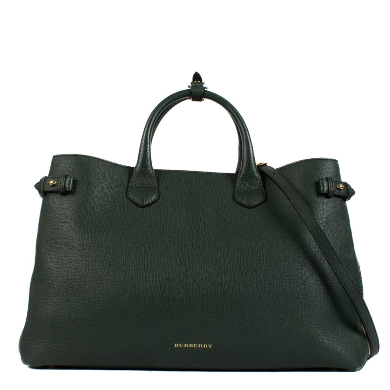 Shop safe online at Labellov in Antwerp, Brussels and Knokke this 100% authentic second hand Burberry Green Leather Check Medium Banner Shoulder Bag