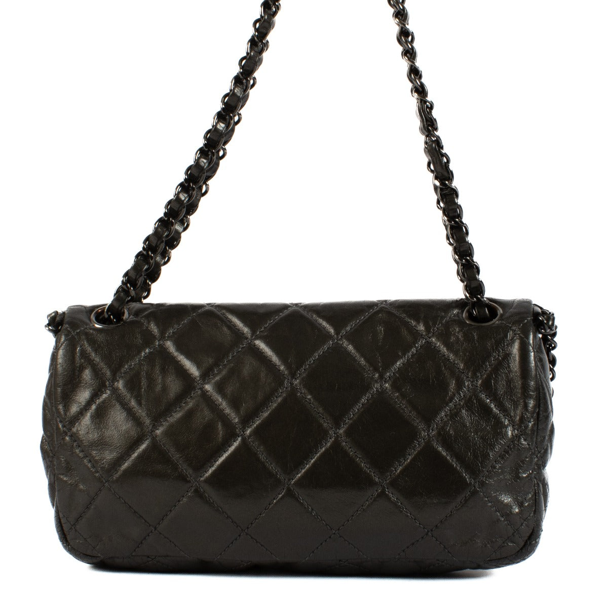 Sac à rabat Chanel Chain Me petit modèle en veau métallisé