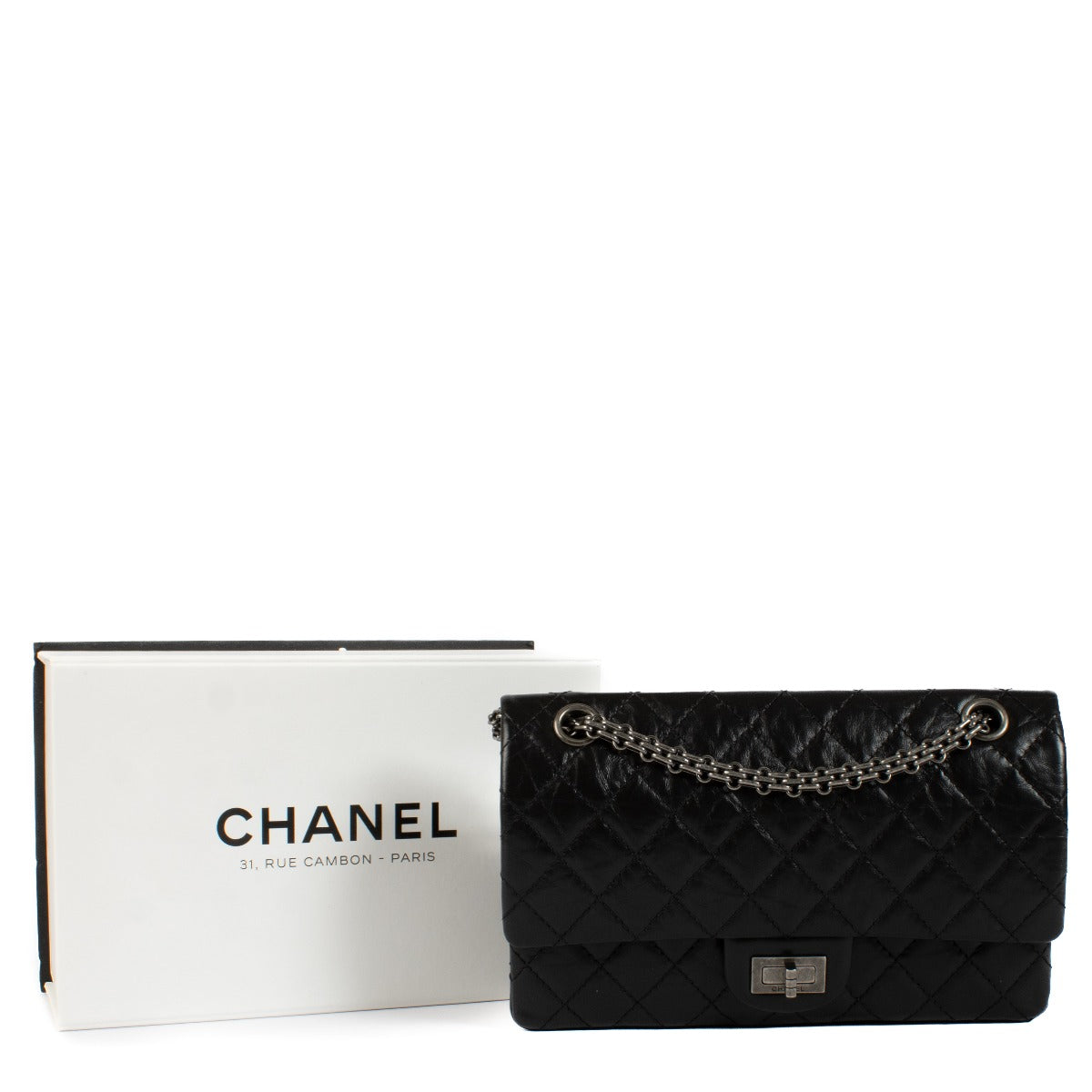 Shop safe online at Labellov in Antwerp, Brussels and Knokke this 100% authentic second hand Chanel Black Calfskin Medium Reissue 2.55 Flap Bag