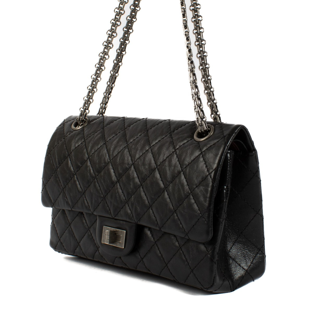 Shop safe online at Labellov in Antwerp, Brussels and Knokke this 100% authentic second hand Chanel Black Calfskin Medium Reissue 2.55 Flap Bag